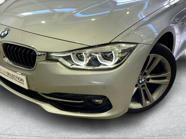 BMW Serie 3 318d color Gris Plata. Año 2018. 110KW(150CV). Diésel. En concesionario Carteya Motor | Campo de Gibraltar de Cádiz