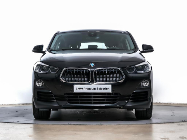 BMW X2 sDrive18d color Negro. Año 2022. 110KW(150CV). Diésel. En concesionario Oliva Motor Tarragona de Tarragona