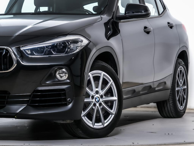 BMW X2 sDrive18d color Negro. Año 2022. 110KW(150CV). Diésel. En concesionario Oliva Motor Tarragona de Tarragona