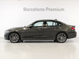 Fotos de BMW Serie 3 330i color Gris. Año 2020. 190KW(258CV). Gasolina. En concesionario Barcelona Premium -- GRAN VIA de Barcelona