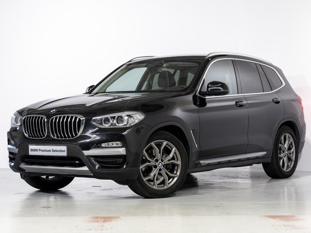 BMW X3 xDrive20i color Negro. Año 2020. 135KW(184CV). Gasolina. En concesionario Oliva Motor Girona de Girona