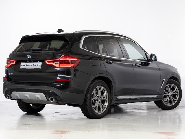 BMW X3 xDrive20i color Negro. Año 2020. 135KW(184CV). Gasolina. En concesionario Oliva Motor Girona de Girona