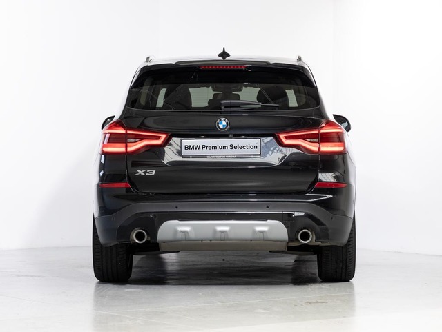 BMW X3 xDrive20i color Negro. Año 2020. 135KW(184CV). Gasolina. En concesionario Oliva Motor Girona de Girona