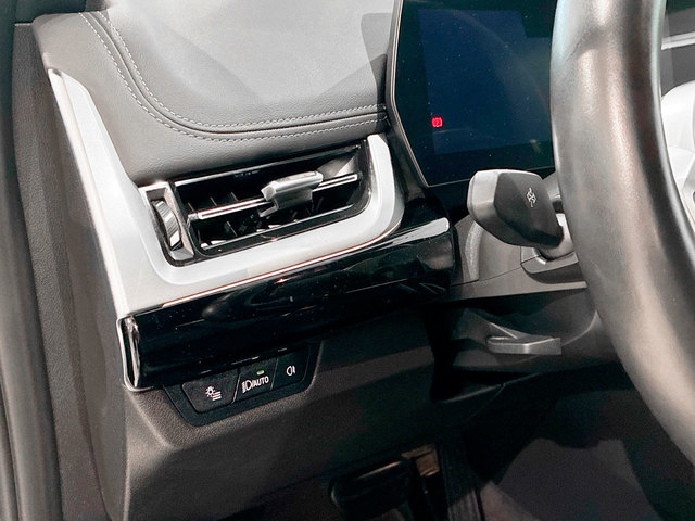 BMW X1 sDrive18d color Azul. Año 2024. 110KW(150CV). Diésel. En concesionario BMW Marcos Automoción de Valencia