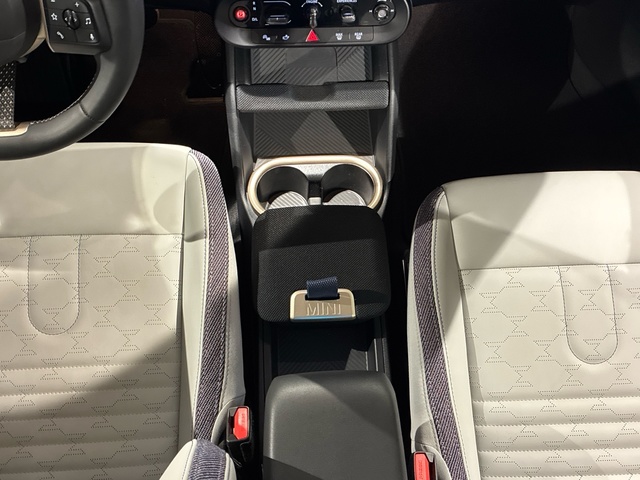 fotoG 18 del MINI MINI Countryman C 125 kW (170 CV) 170cv Gasolina del 2024 en Valencia