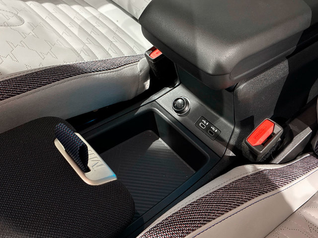 fotoG 22 del MINI MINI Countryman C 125 kW (170 CV) 170cv Gasolina del 2024 en Valencia