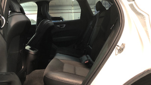 Volvo XC60 D5 Momentum AWD Auto 173 kW (235 CV) - 10 Volvo XC60 D5 Ocasión 173 KW (235CV) - 10