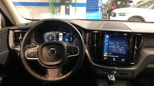 Volvo XC60 D5 Momentum AWD Auto 173 kW (235 CV) - 12 Volvo XC60 D5 Ocasión 173 KW (235CV) - 12