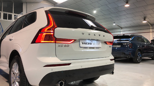 Volvo XC60 D5 Momentum AWD Auto 173 kW (235 CV) - 38 Volvo XC60 D5 Ocasión 173 KW (235CV) - 38