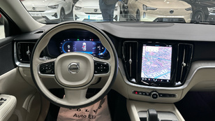 Volvo V60 B4 D Plus Dark Auto 145 kW (197 CV) - 11 Volvo V60 B4 D Ocasión 145 KW (197CV) - 11