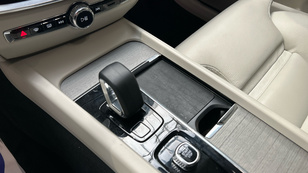 Volvo V60 B4 D Plus Dark Auto 145 kW (197 CV) - 15 Volvo V60 B4 D Ocasión 145 KW (197CV) - 15