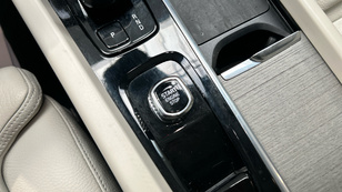 Volvo V60 B4 D Plus Dark Auto 145 kW (197 CV) - 23 Volvo V60 B4 D Ocasión 145 KW (197CV) - 23