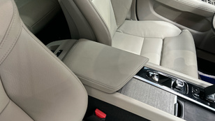 Volvo V60 B4 D Plus Dark Auto 145 kW (197 CV) - 25 Volvo V60 B4 D Ocasión 145 KW (197CV) - 25