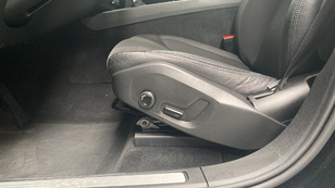 Volvo XC60 D4 Momentum AWD Auto 140 kW (190 CV) - 37 Volvo XC60 D4 Ocasión 140 KW (190CV) - 37