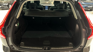 Volvo XC60 T6 Recharge Inscription AWD Auto 257 kW (350 CV) - 10 Volvo XC60 T6 Ocasión 257 KW (350CV) - 10