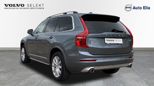 Volvo XC90 D5 Momentum C AWD Auto 173 kW (235 CV) - 7 Volvo XC90 D5 Ocasión 173 KW (235CV) - 7