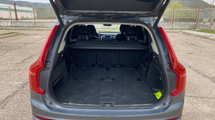 Volvo XC90 D5 Momentum C AWD Auto 173 kW (235 CV) - 12 Volvo XC90 D5 Ocasión 173 KW (235CV) - 12