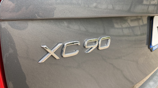 Volvo XC90 D5 Momentum C AWD Auto 173 kW (235 CV) - 21 Volvo XC90 D5 Ocasión 173 KW (235CV) - 21