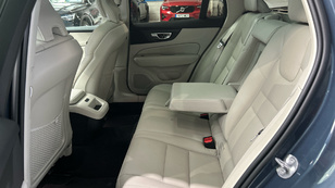 Volvo V60 B4 D Plus Dark Auto 145 kW (197 CV) - 9 Volvo V60 B4 D Ocasión 145 KW (197CV) - 9