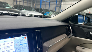 Volvo V60 B4 D Plus Dark Auto 145 kW (197 CV) - 44 Volvo V60 B4 D Ocasión 145 KW (197CV) - 44