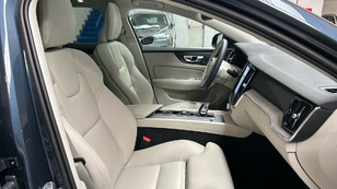 Volvo V60 B4 D Plus Dark Auto 145 kW (197 CV) - 7 Volvo V60 B4 D Ocasión 145 KW (197CV) - 7