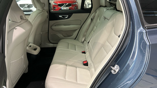 Volvo V60 B4 D Plus Dark Auto 145 kW (197 CV) - 9 Volvo V60 B4 D Ocasión 145 KW (197CV) - 9
