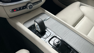 Volvo V60 B4 D Plus Dark Auto 145 kW (197 CV) - 15 Volvo V60 B4 D Ocasión 145 KW (197CV) - 15