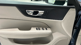 Volvo V60 B4 D Plus Dark Auto 145 kW (197 CV) - 42 Volvo V60 B4 D Ocasión 145 KW (197CV) - 42
