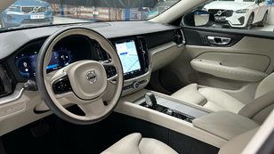 Volvo V60 B4 D Plus Dark Auto 145 kW (197 CV) - 44 Volvo V60 B4 D Ocasión 145 KW (197CV) - 44