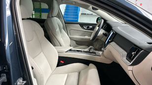 Volvo V60 B4 D Plus Dark Auto 145 kW (197 CV) - 7 Volvo V60 B4 D Ocasión 145 KW (197CV) - 7