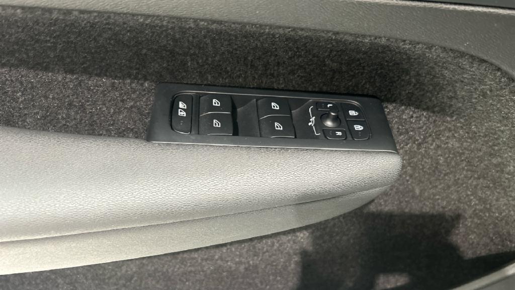 Volvo XC40 segunda mano 54762916 - 35