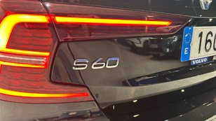 Volvo S60 T8 Recharge Ultimate Dark Auto 335 kW (455 CV) - 52 Volvo S60 T8 Ocasión 335 KW (455CV) - 52