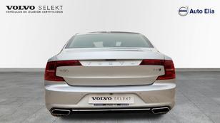 Volvo S90 2.0 T8 Twin Business Plus AWD Auto 287 kW (390 CV) - 6 Volvo S90 T8 Ocasión 287 KW (390CV) - 6