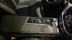 Volvo XC60 D4 Business Plus Auto 140 kW (190 CV) - 24 Volvo XC60 D4 Ocasión 140 KW (190CV) - 24