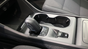 Volvo XC40 T2 Momentum Pro Auto 95 kW (129 CV) - 26 Volvo XC40 T2 Ocasión 95 KW (129CV) - 26