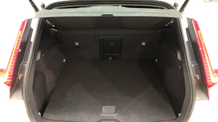 Volvo XC40 T2 Momentum Pro Auto 95 kW (129 CV) - 31 Volvo XC40 T2 Ocasión 95 KW (129CV) - 31