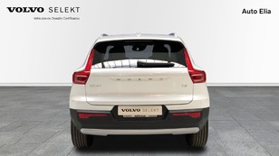 Volvo XC40 T2 Momentum Pro Auto 95 kW (129 CV) - 39 Volvo XC40 T2 Ocasión 95 KW (129CV) - 39
