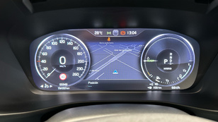 Volvo XC40 T4 Twin Recharge R-Design Expression Auto 155 kW (211 CV) - 12 Volvo XC40 T4 Ocasión 155 KW (211CV) - 12