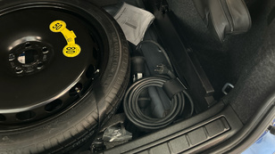 Volvo XC40 T4 Twin Recharge R-Design Expression Auto 155 kW (211 CV) - 28 Volvo XC40 T4 Ocasión 155 KW (211CV) - 28