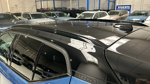Volvo XC40 T4 Twin Recharge R-Design Expression Auto 155 kW (211 CV) - 38 Volvo XC40 T4 Ocasión 155 KW (211CV) - 38