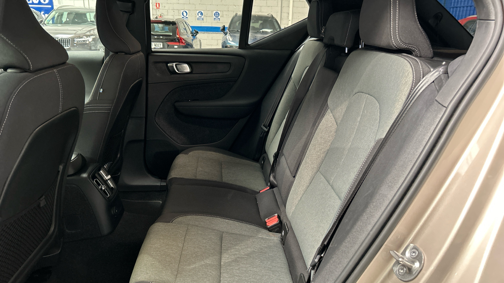 Volvo XC40 segunda mano 54766165 - 10