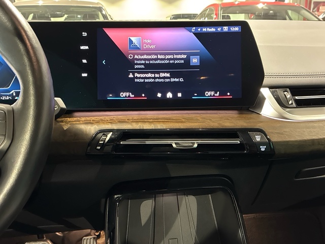 BMW Serie 2 218d Active Tourer color Blanco. Año 2024. 110KW(150CV). Diésel. En concesionario BMW Marcos Automoción de Valencia