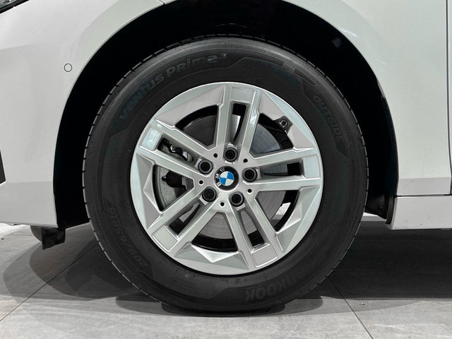BMW Serie 2 218d Active Tourer color Blanco. Año 2024. 110KW(150CV). Diésel. En concesionario BMW Marcos Automoción de Valencia