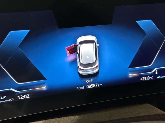 BMW Serie 2 218d Active Tourer color Blanco. Año 2024. 110KW(150CV). Diésel. En concesionario BMW Marcos Automoción de Valencia