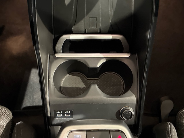 BMW Serie 2 218d Active Tourer color Blanco. Año 2024. 110KW(150CV). Diésel. En concesionario BMW Marcos Automoción de Valencia