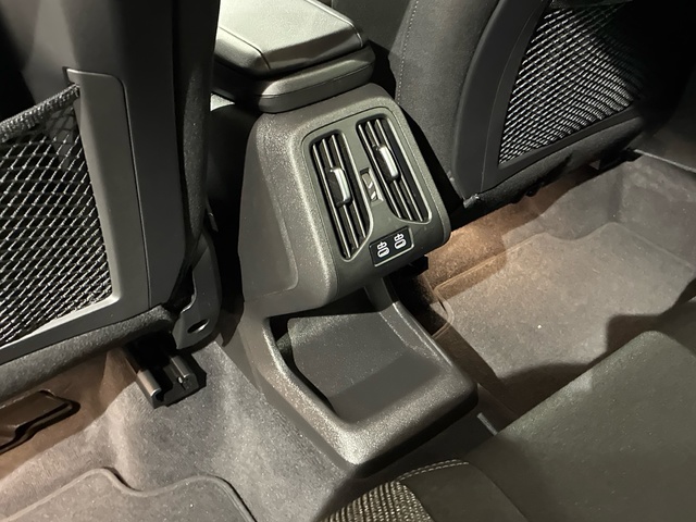 BMW Serie 2 218d Active Tourer color Blanco. Año 2024. 110KW(150CV). Diésel. En concesionario BMW Marcos Automoción de Valencia