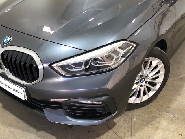 BMW Serie 1 116d color Gris. Año 2019. 85KW(116CV). Diésel. En concesionario Movilnorte El Carralero de Madrid