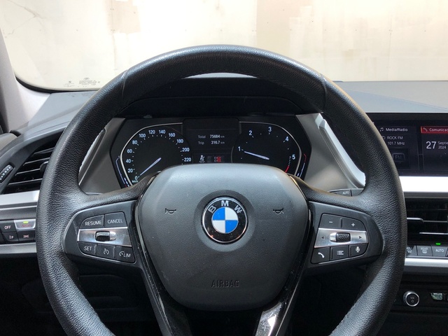 BMW Serie 1 116d color Gris. Año 2019. 85KW(116CV). Diésel. En concesionario Movilnorte El Carralero de Madrid