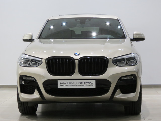 BMW X4 xDrive20d color Beige. Año 2021. 140KW(190CV). Diésel. En concesionario GANDIA Automoviles Fersan, S.A. de Valencia