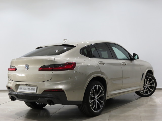 BMW X4 xDrive20d color Beige. Año 2021. 140KW(190CV). Diésel. En concesionario GANDIA Automoviles Fersan, S.A. de Valencia